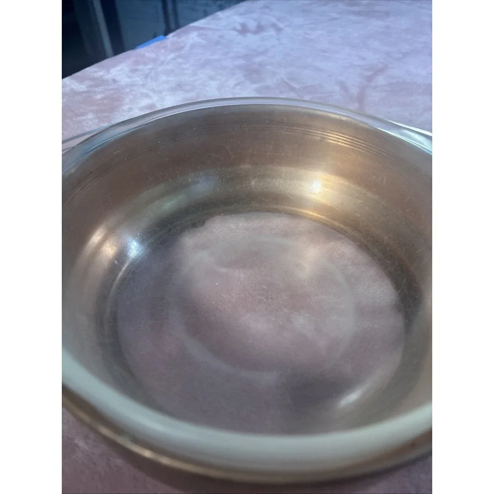 VINTAGE COPPERCRAFT GUILD CASSEROLE DISH W/LID & PYREX ROUND BAKING DISH INSERT